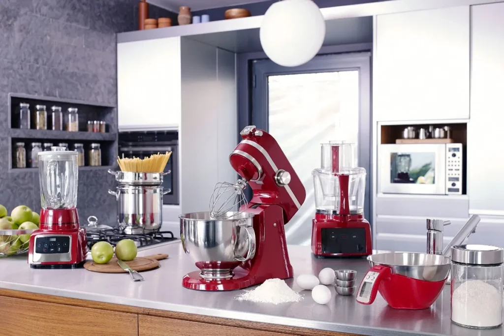 Kitchen & Dining